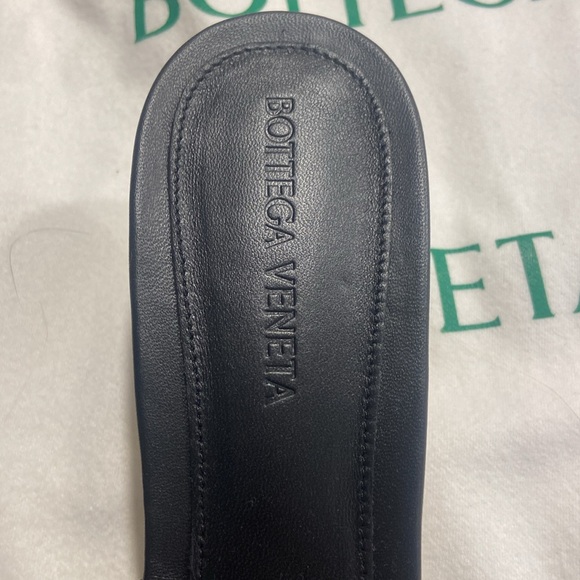 Bottega Veneta Padded Mule NEVER WORN! - Picture 3 of 5